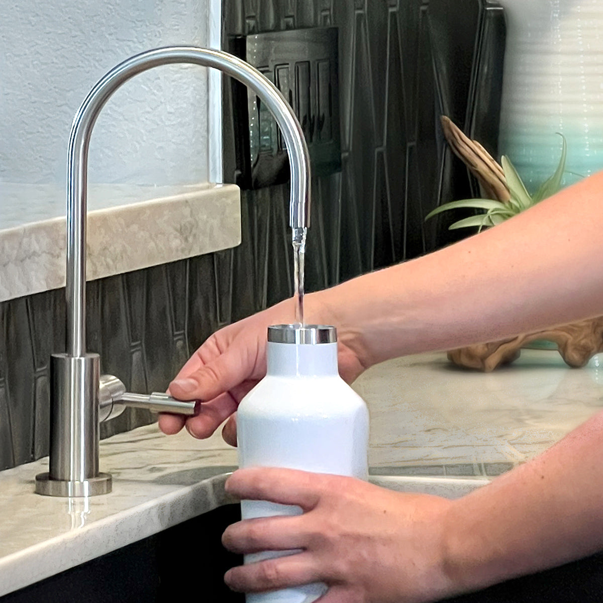 Water Filter for Bathroom Sink, 5 Filter Elements with Transparent Faucet  Mount, KitchenTap Water Filtration System, Reduce Chlorine, Tasting  Filtered